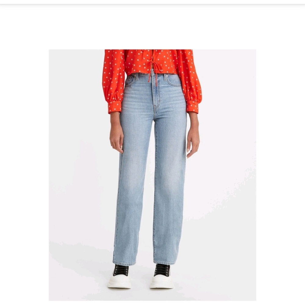 Levi's High Rise Straight Jeans in Light Blue